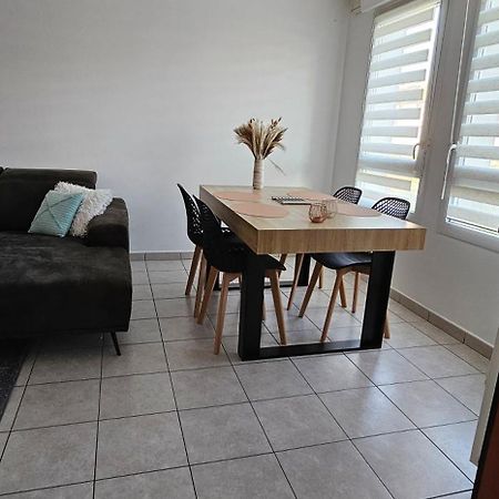 Apartamento Le Cocon De Soie Superbe T3 A Vaulx En Velin Exterior foto